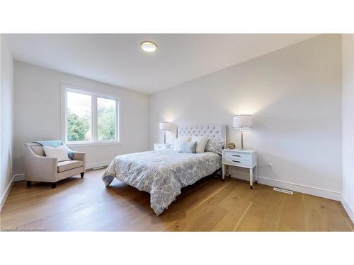 48 Miller Drive, Ancaster, ON - Indoor Photo Showing Bedroom