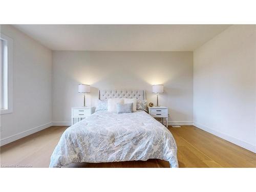 48 Miller Drive, Ancaster, ON - Indoor Photo Showing Bedroom