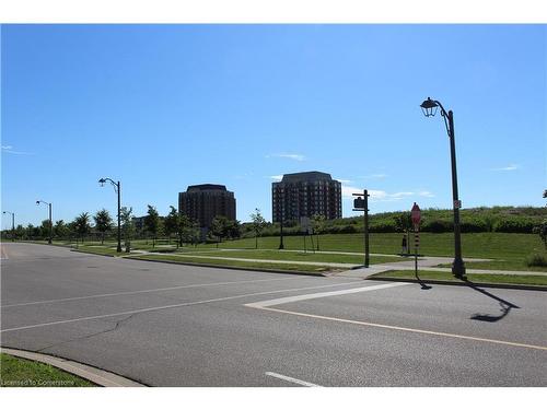 1-51 Hays Boulevard, Oakville, ON - Outdoor With View