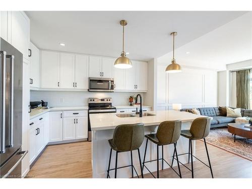 15-27 Rachel Drive, Stoney Creek, ON - Indoor Photo Showing Kitchen With Stainless Steel Kitchen With Upgraded Kitchen