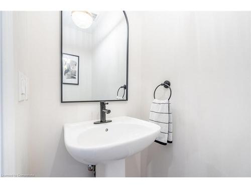 15-27 Rachel Drive, Stoney Creek, ON - Indoor Photo Showing Bathroom