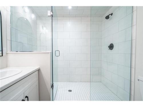 15-27 Rachel Drive, Stoney Creek, ON - Indoor Photo Showing Bathroom