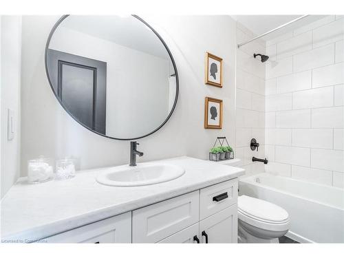 15-27 Rachel Drive, Stoney Creek, ON - Indoor Photo Showing Bathroom