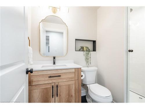 15-27 Rachel Drive, Stoney Creek, ON - Indoor Photo Showing Bathroom