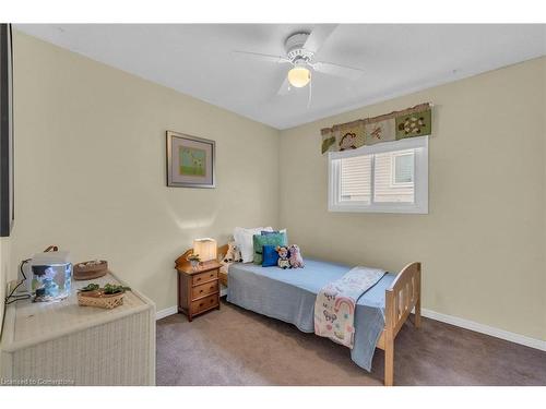 32 Braeheid Avenue, Waterdown, ON - Indoor Photo Showing Bedroom