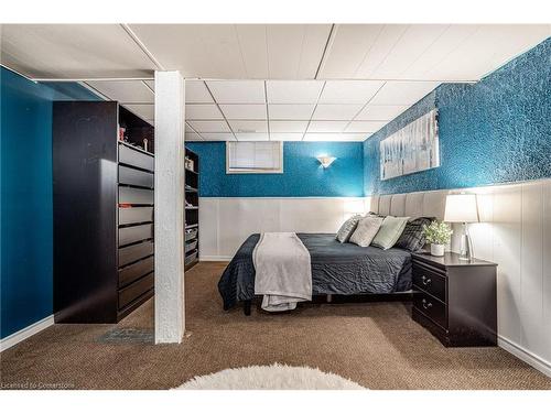 75 Colcrest Street, Hamilton, ON - Indoor Photo Showing Bedroom