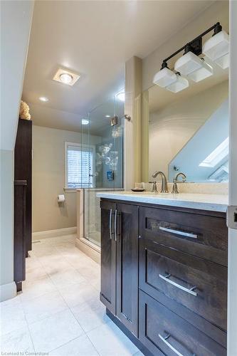 72 St Margarets Road, Ancaster, ON - Indoor Photo Showing Bathroom