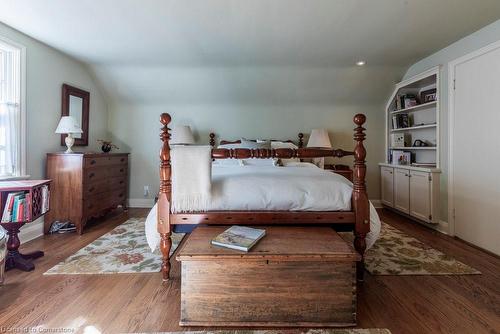 72 St Margarets Road, Ancaster, ON - Indoor Photo Showing Bedroom