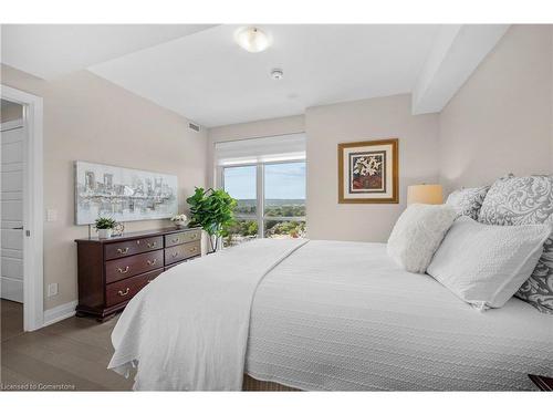 1508-2025 Maria Street, Burlington, ON - Indoor Photo Showing Bedroom