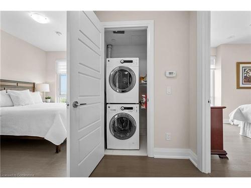 1508-2025 Maria Street, Burlington, ON - Indoor Photo Showing Laundry Room