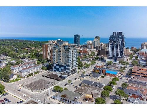 1508-2025 Maria Street, Burlington, ON - Outdoor With View