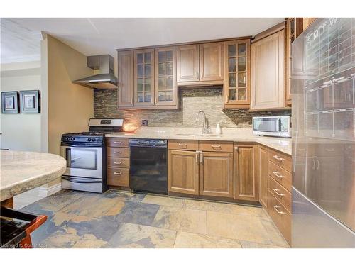 40-255 Mount Albion Road, Hamilton, ON - Indoor Photo Showing Kitchen