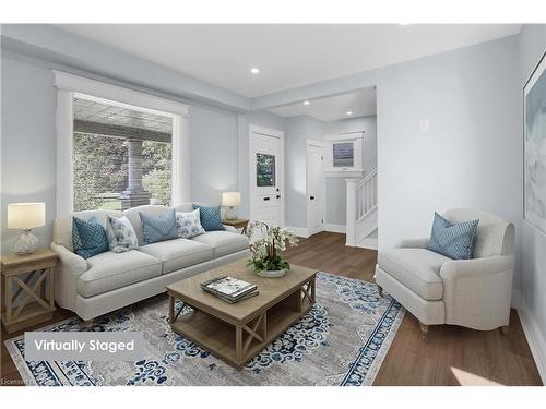 2 Berryman Avenue, St. Catharines, ON - Indoor Photo Showing Living Room