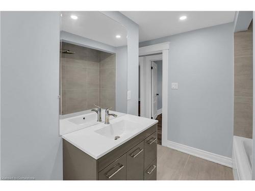 2 Berryman Avenue, St. Catharines, ON - Indoor Photo Showing Bathroom