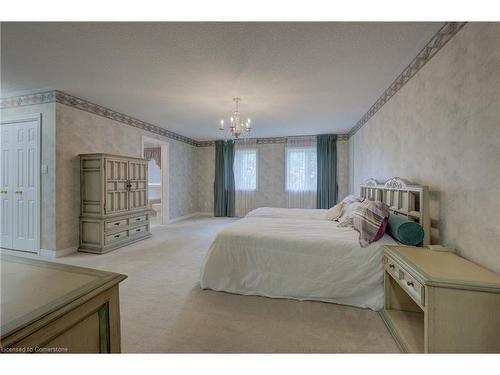 21-120 Beddoe Drive, Hamilton, ON - Indoor Photo Showing Bedroom