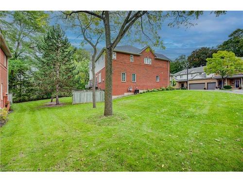 21-120 Beddoe Drive, Hamilton, ON - Outdoor