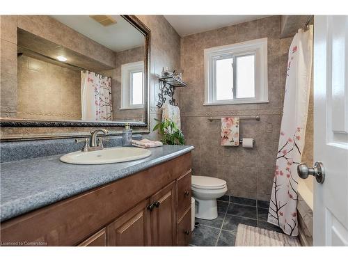 2348 Tweedsmuir Court, Burlington, ON - Indoor Photo Showing Bathroom