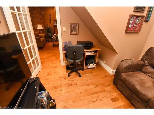 152 Homewood Avenue, Hamilton, ON - Indoor