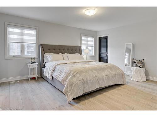 155 Lametti Drive, Fonthill, ON - Indoor Photo Showing Bedroom