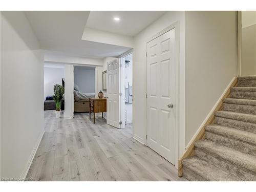 155 Lametti Drive, Fonthill, ON - Indoor Photo Showing Other Room