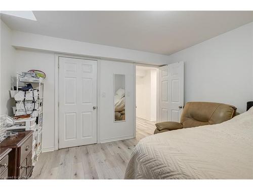 155 Lametti Drive, Fonthill, ON - Indoor Photo Showing Bedroom