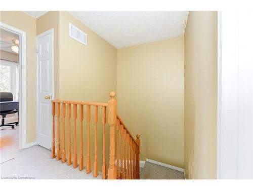 2960 Glover Lane, Burlington, ON - Indoor Photo Showing Other Room