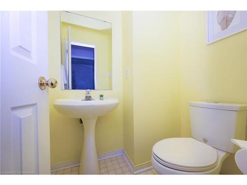 2960 Glover Lane, Burlington, ON - Indoor Photo Showing Bathroom