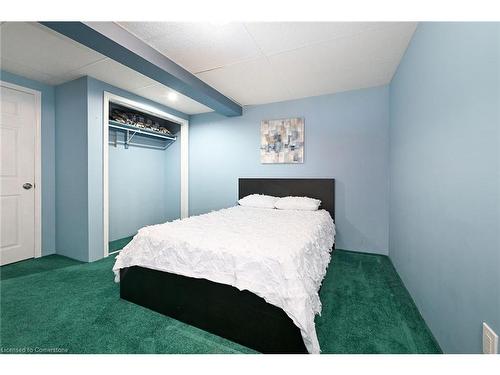 2960 Glover Lane, Burlington, ON - Indoor Photo Showing Bedroom