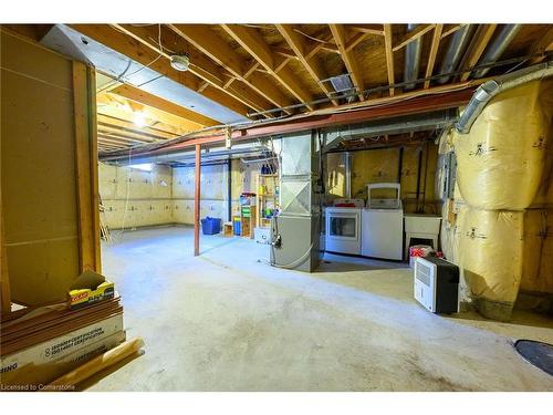 2960 Glover Lane, Burlington, ON - Indoor Photo Showing Basement