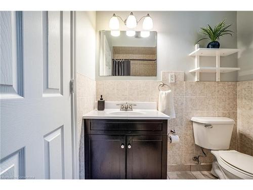 117 Ferguson Avenue S, Hamilton, ON - Indoor Photo Showing Bathroom