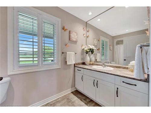 571 Haldimand Road 17, Dunnville, ON - Indoor Photo Showing Bathroom