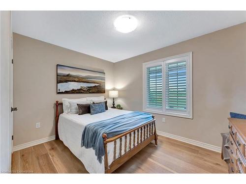 571 Haldimand Road 17, Dunnville, ON - Indoor Photo Showing Bedroom