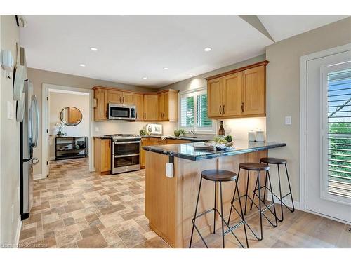 571 Haldimand Road 17, Dunnville, ON - Indoor Photo Showing Kitchen