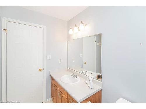 10-54 Argyle Street S, Caledonia, ON - Indoor Photo Showing Bathroom