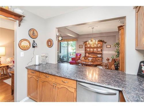 10-54 Argyle Street S, Caledonia, ON - Indoor Photo Showing Kitchen