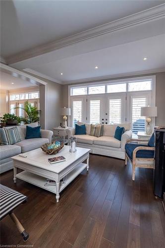 67 Alma Street, Dundas, ON - Indoor Photo Showing Living Room