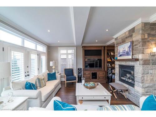 67 Alma Street, Dundas, ON - Indoor Photo Showing Living Room With Fireplace