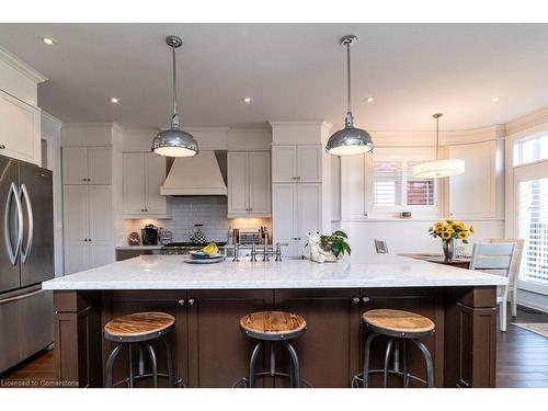 67 Alma Street, Dundas, ON - Indoor Photo Showing Kitchen With Upgraded Kitchen