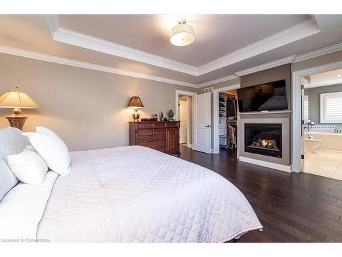 67 Alma Street, Dundas, ON - Indoor Photo Showing Bedroom