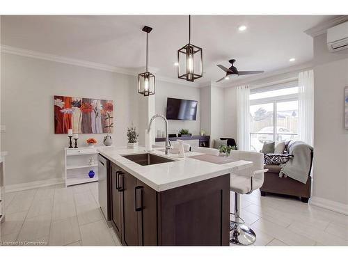 102-257 Millen Road, Stoney Creek, ON - Indoor Photo Showing Kitchen