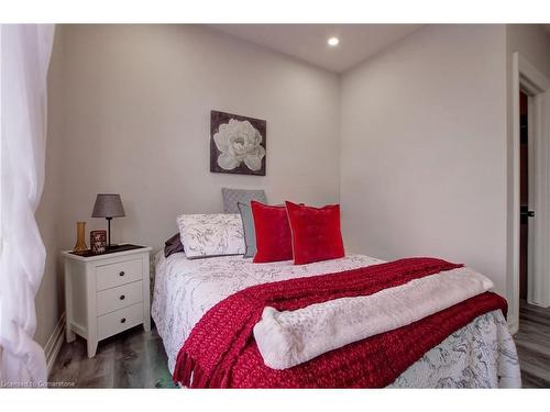 102-257 Millen Road, Stoney Creek, ON - Indoor Photo Showing Bedroom