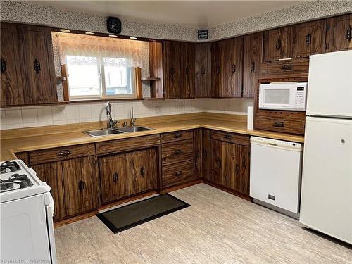 371 Brooklin Road, Haldimand, ON - Indoor Photo Showing Kitchen With Double Sink