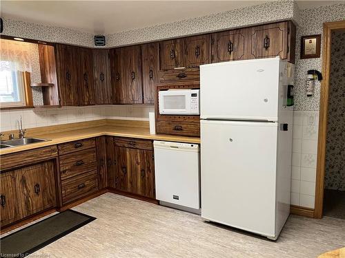 371 Brooklin Road, Haldimand, ON - Indoor Photo Showing Kitchen