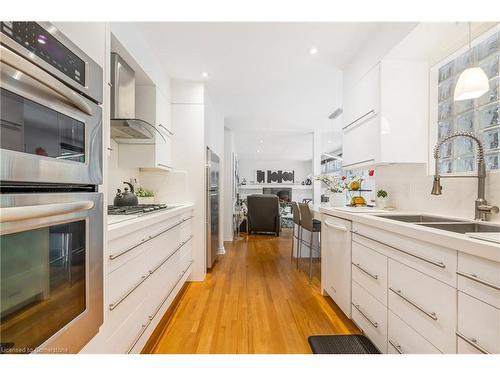 340 Southcote Road, Ancaster, ON - Indoor Photo Showing Kitchen With Double Sink With Upgraded Kitchen