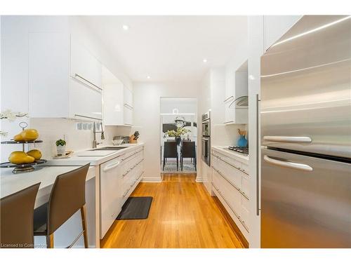 340 Southcote Road, Ancaster, ON - Indoor Photo Showing Kitchen