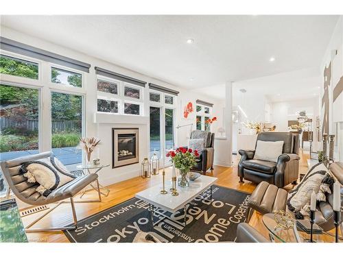 340 Southcote Road, Ancaster, ON - Indoor Photo Showing Living Room With Fireplace