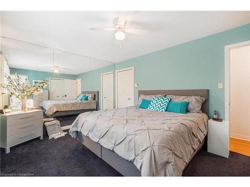 340 Southcote Road, Ancaster, ON - Indoor Photo Showing Bedroom