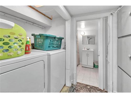 260 Bay Street N, Hamilton, ON - Indoor Photo Showing Laundry Room