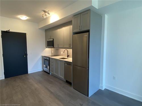 340-2343 Khalsa Gate, Oakville, ON - Indoor Photo Showing Kitchen