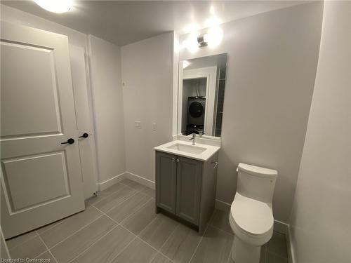 340-2343 Khalsa Gate, Oakville, ON - Indoor Photo Showing Bathroom